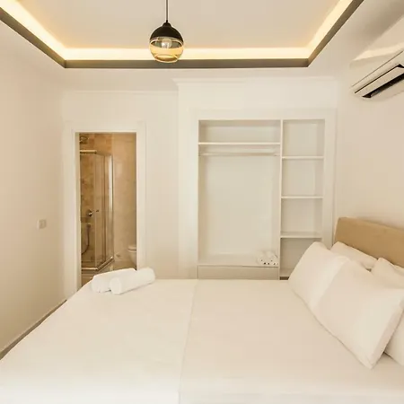 Cedrus Apartmanhotel 2*